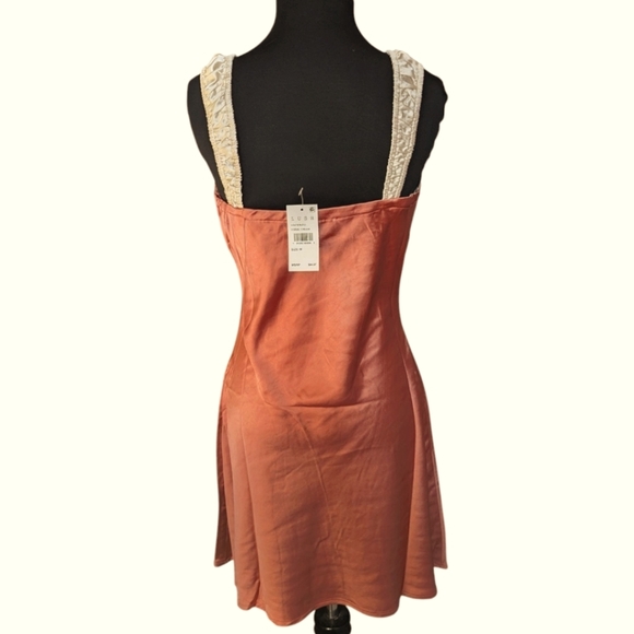 NWT Lush Elegant Coral Cream Slip Mini Dress M - Picture 3 of 7